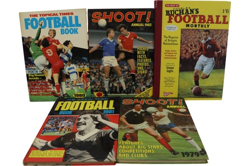 Vintage football annuals - football, lot