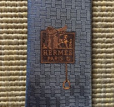 Hermès 100% silk tie