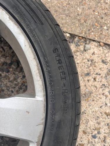 Volvo v70 tyre and wheel - tyre,