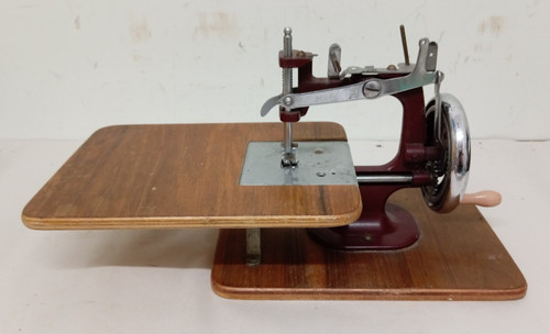 Vintage essex mk1 toy sewing - vintage,