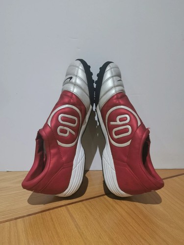 Nike total iii red - 90, white