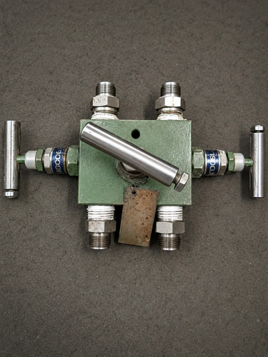 Valve instrument manifold - 4,