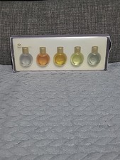 Boots Ladies Classic Miniature Perfume Set 5x 9ml