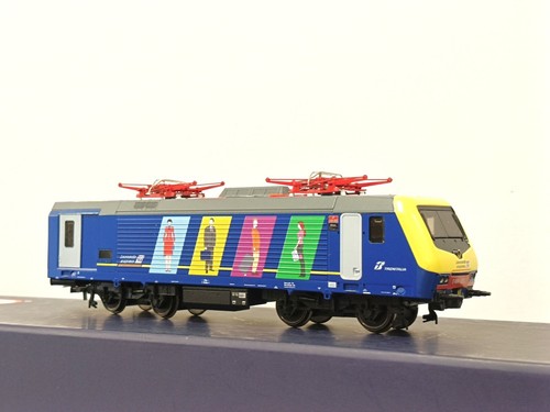 Vitrains 2231 locomotive - vitrains,
