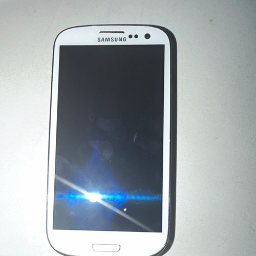 Samsung white smartphone - samsung,