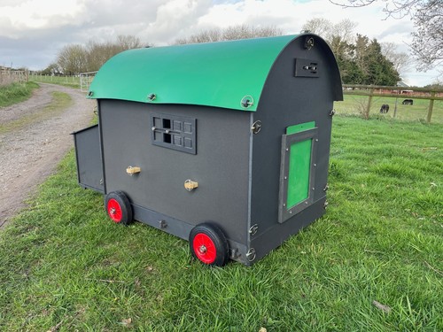 Chicken coop house - coop, wheels
