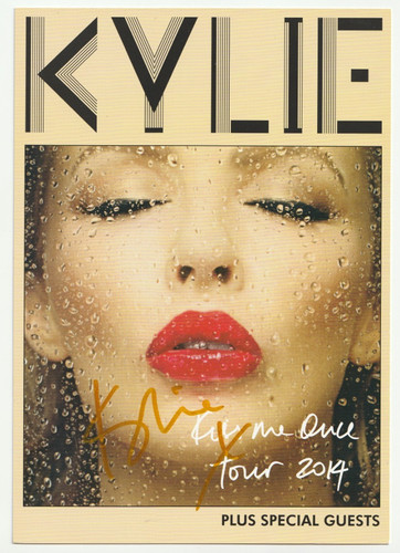Kylie minogue hand - kylie,
