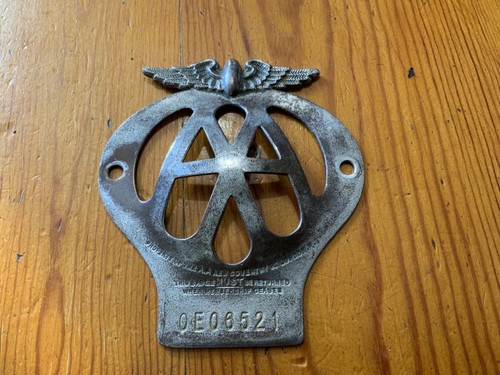 Vintage chrome car badge - aa,