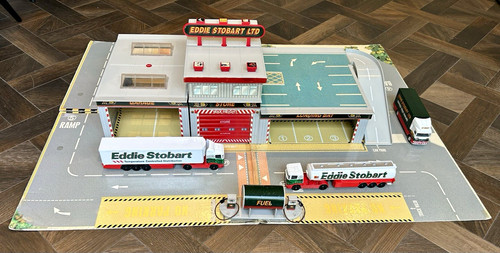Corgi eddie stobart mega - eddie,