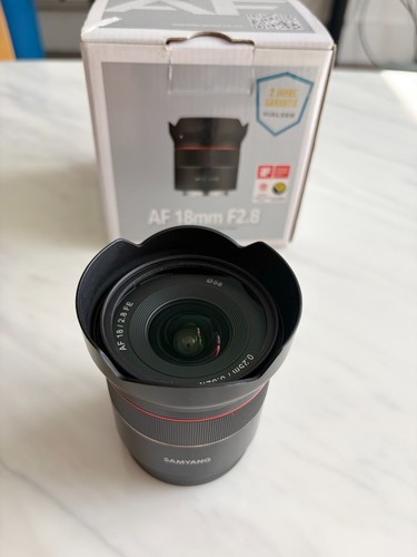 Samyang 18mm 8 - af, fe