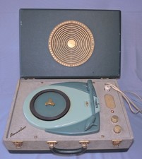 Vintage Sonolor Stare Suitcase 3 Valve Amplifier Record Player with Speaker