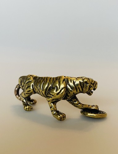Brass statuette tiger with - brass, statuette”tiger
