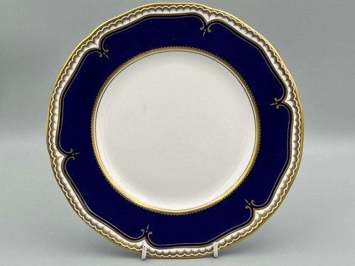 Royal worcester diplomat - -, 11"