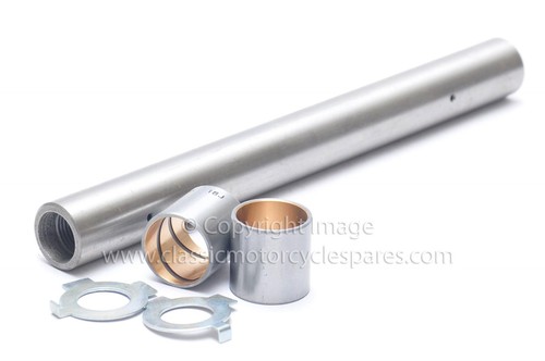 Swinging arm spindle set - spindle,