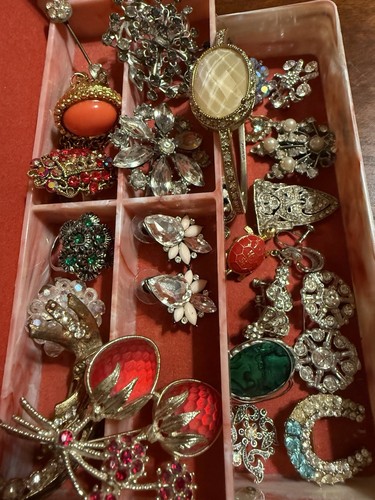 Vintage costume jewelry lot - costume, w/
