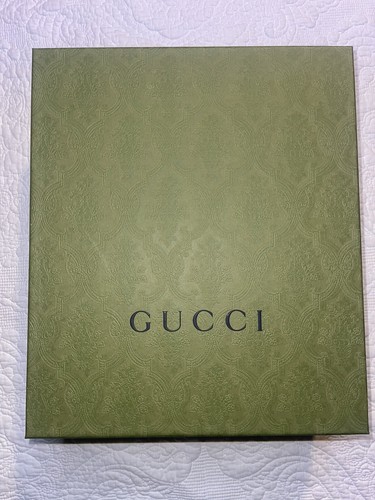 Authentic green gucci - authentic,