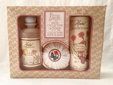 VINTAGE POTTER & MOORE HERBAL CREAM BATH 250ML TALCUM POWDER 100G SOAP 100G SET