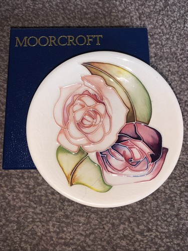 Moorcroft tudor rose - tudor,
