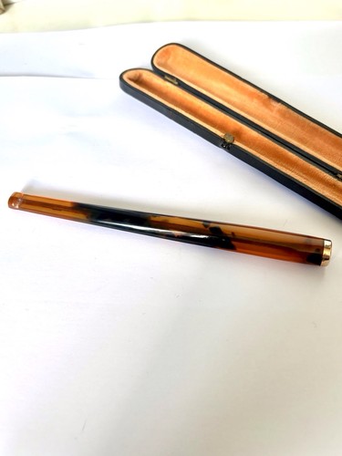 Antique faux tortoiseshell - faux,