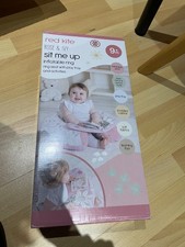 Red Kite Rose and Ivy Sit Me