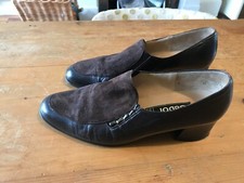 Gorgeous Gabor Brown suede &