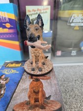 OFFICIAL FALLOUT  DOGMEAT BOBBLEHEAD 5 1/2 INCHES TALL NEW SEALED