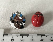 Plastic Ladybird Button and Metal Ice-Skate Themed Taiwan Lapel Badge