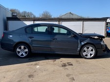 VW PASSAT B6 R LINE 2005-2010 SIDE SKIRTS PAIR 2 GREY LK7X 1 JACK POINT MISSING