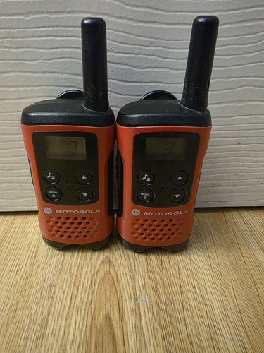 Motorola t40 red - red, lightweight