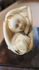 2 Netsuke erotic resin 1