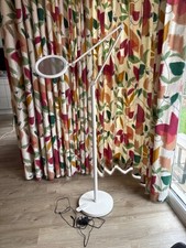 Honeywell daylight lamp - floor standing - great for craft work, sewing, like ne
