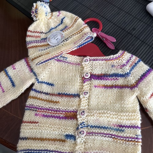 Hand knitted new - hand,