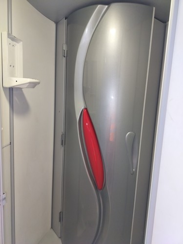 Commercial vertical - x,