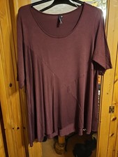 Yong Kim Loose Top Size 18 In