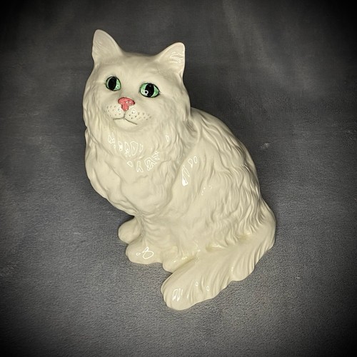 Beswick seated persian - persian, cat