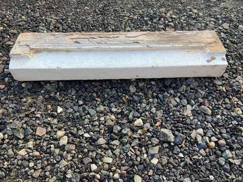 Large concrete sill - large,