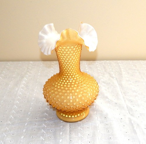 Fenton hobnail honey - fenton,