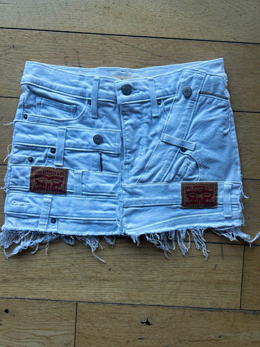 Levi 311 upcycled - upcycled, shaping