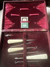 ANTIQUE MAROON MOTHER PEARL