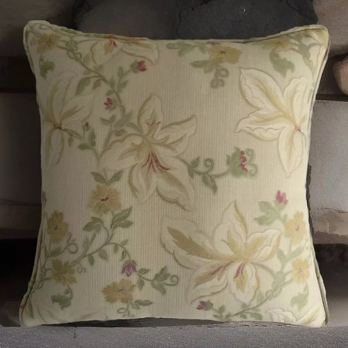 Inch cushion cover in - a,