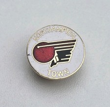 NORTHAMPTON TOWN VINTAGE PIN BADGE