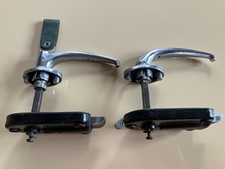 Classic Mini MK 1 O/S and N/S Chrome Door Handles with Latches + Key