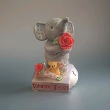 Elliot And Buttons someone