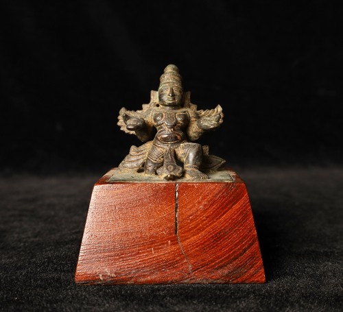 Rare bronze garuda figure - rare,