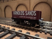 Hornby R.717 (OO) Arnolds