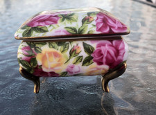 Vintage PAST TIMES Finest