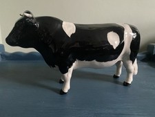 Beswick Fresian Bull Champion Coddington Hilt Bar Gloss Finish