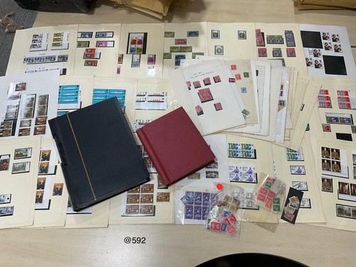 Stamps qe mint used - gb, qe.