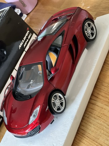 Minichamps mclaren - 1/18,