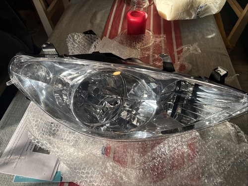 Tyc right headlight headlamp - tyc,
